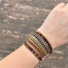 Carregar imagem no visualizador da galeria, Bracelete Olho de Tigre - 5 Voltas