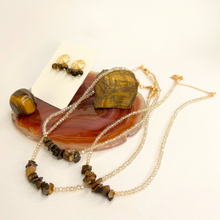 Carregar imagem no visualizador da galeria, Colar Choker Olho de Tigre Elegance 38cm - Império Stone