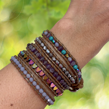 Carregar imagem no visualizador da galeria, Bracelete AMOR de Ametista - 5 Voltas