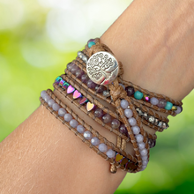 Carregar imagem no visualizador da galeria, Bracelete AMOR de Ametista - 5 Voltas