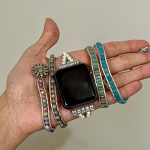 Carregar imagem no visualizador da galeria, Bracelete Mix Azul Charm para AppleWatch - 5 voltas
